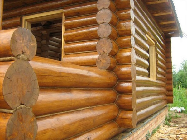 На фото – фасад деревянного дома