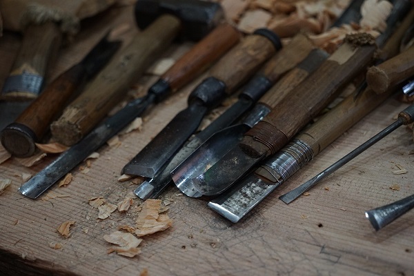 Инструменты для браширования древесины